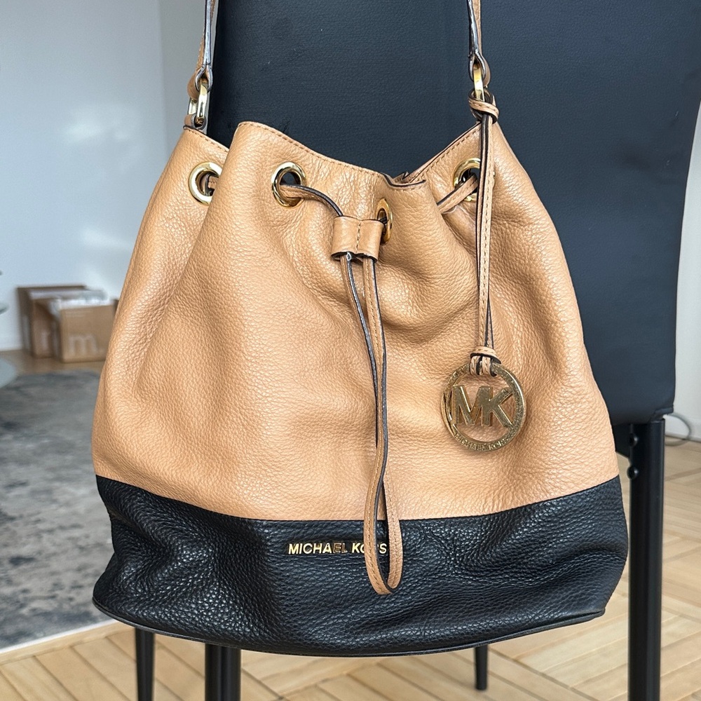 Michael Kors Leather Shoulder Bag